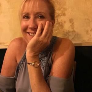 Meet your Posher, Dianna